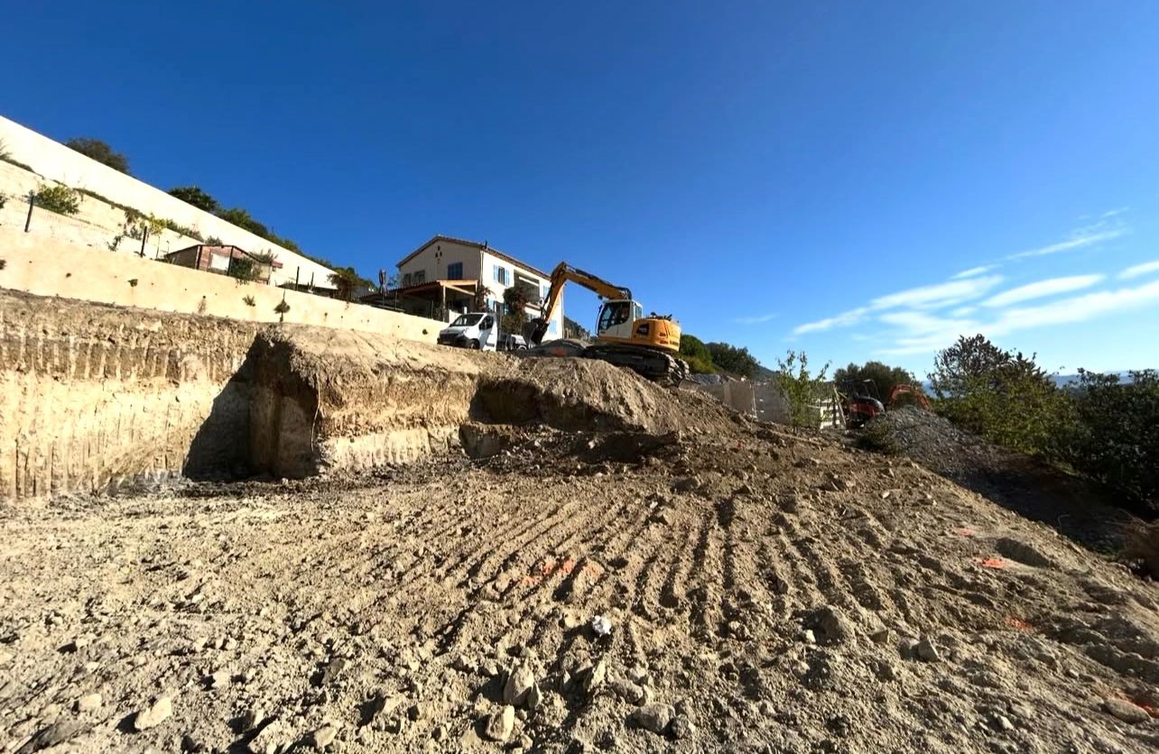 Terrassement en colline